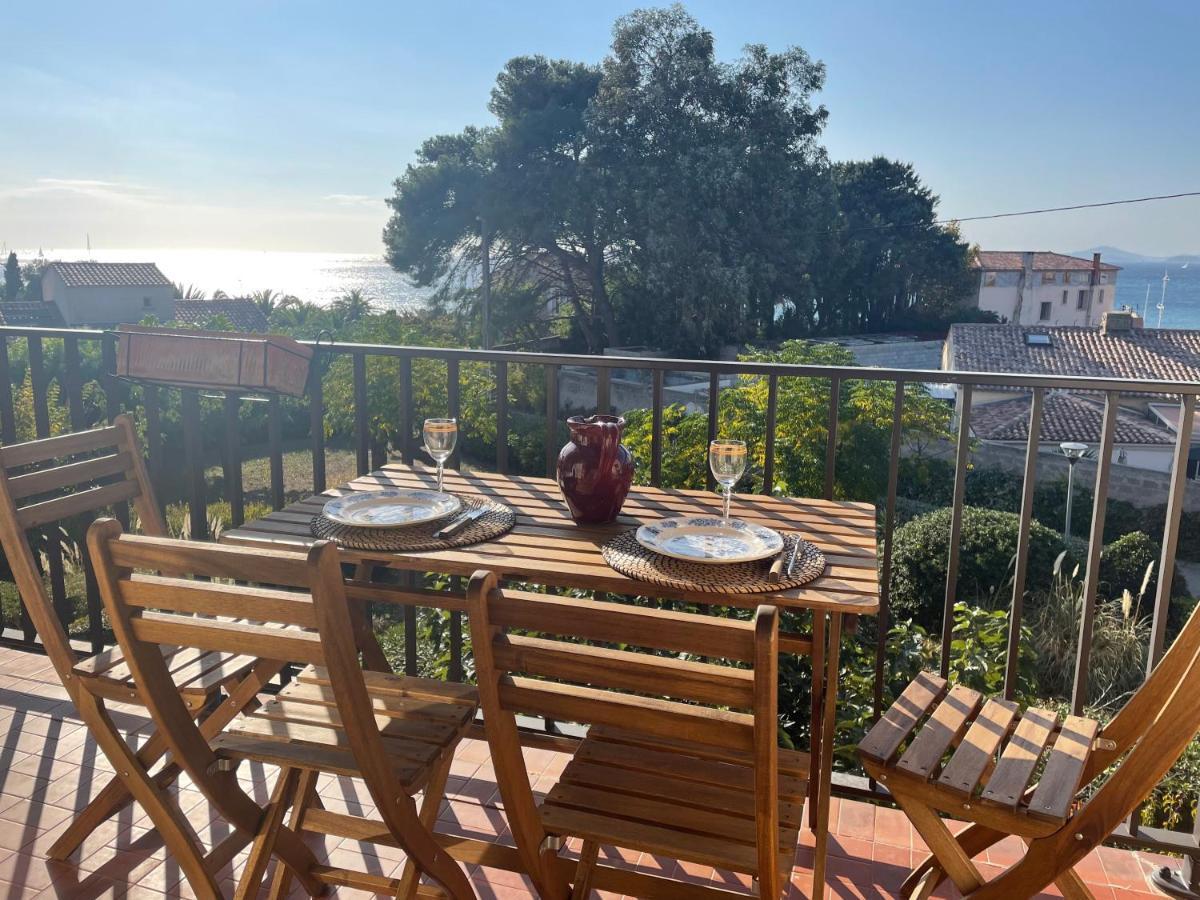 Appartement Cosy Vue Mer A 50 M De La Plage - Refait A Neuf Et Climatise Le Pradet Exterior photo